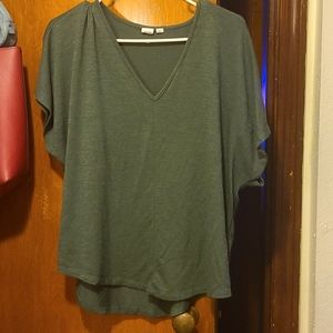 Gap large olive tshirt